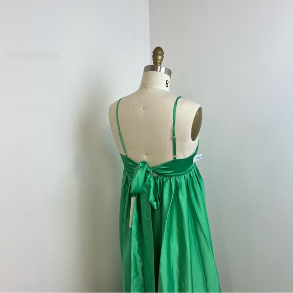Fame and Partners Maxi Green Silk Pleated Dress m83 - Picture 3 of 11